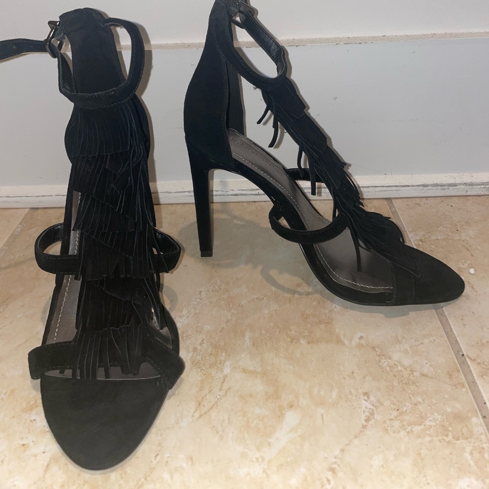 BCBG heels with fringe detail - Size 6.5